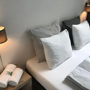 *** Bed & Breakfast Yburg Netherlands